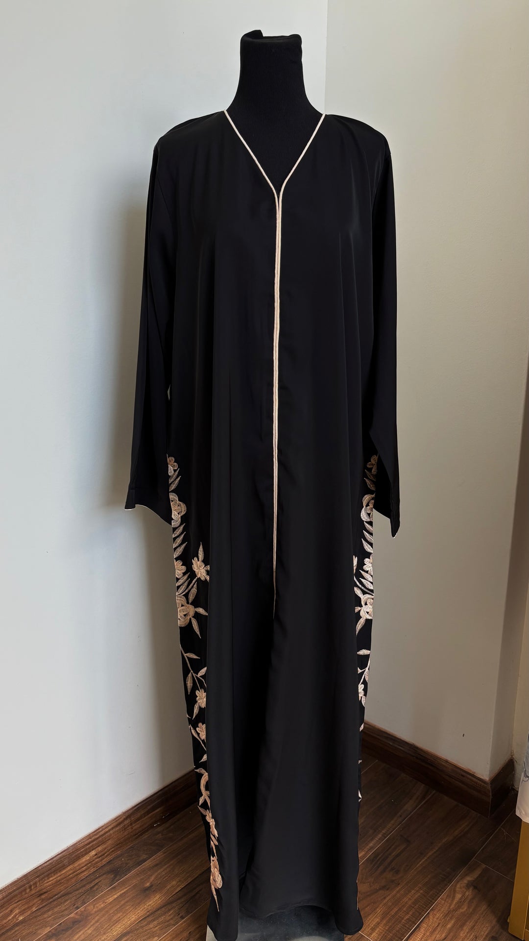 Lydia Abaya in Gold