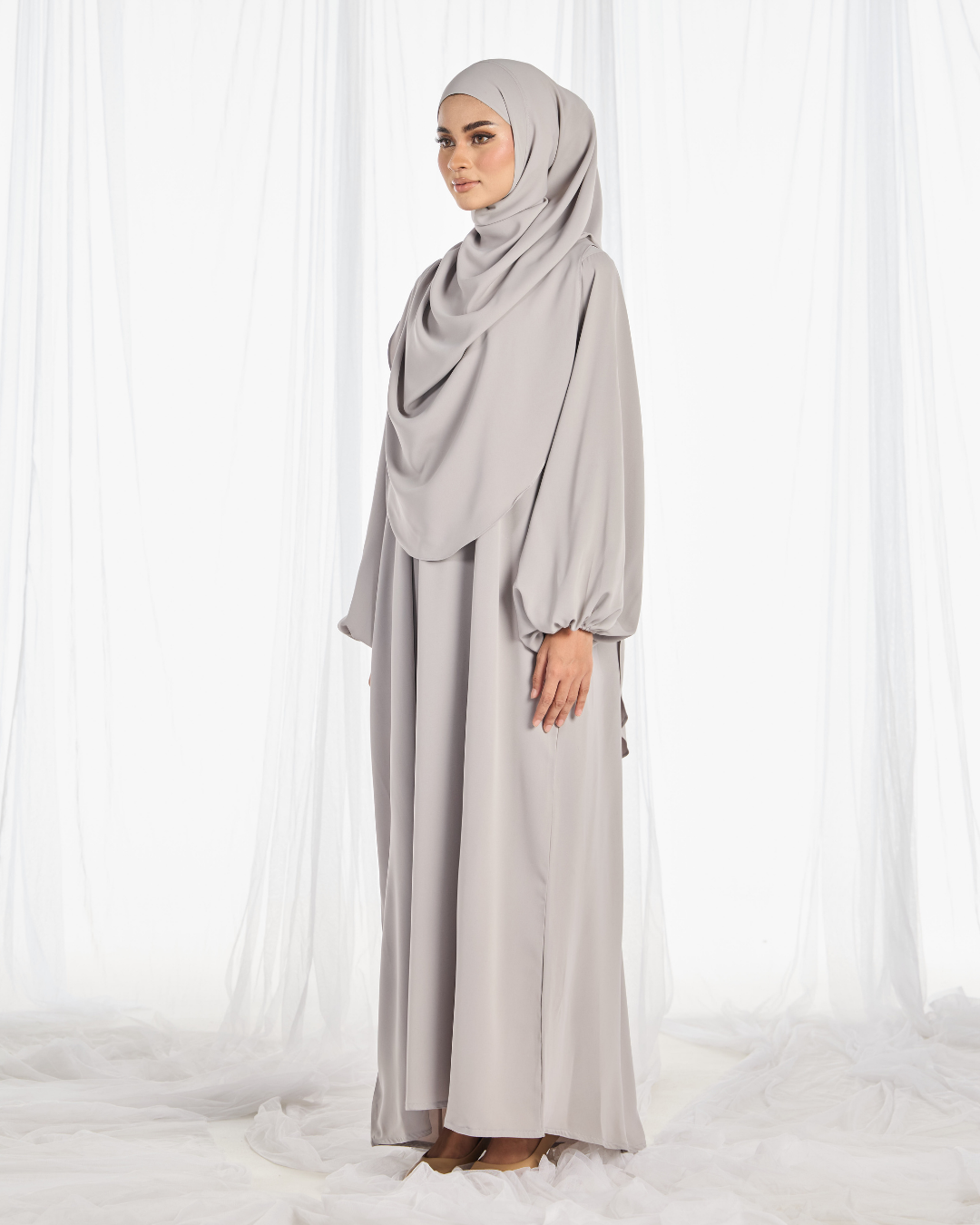 PO II : Warda Khimar Umrah Set in Silver