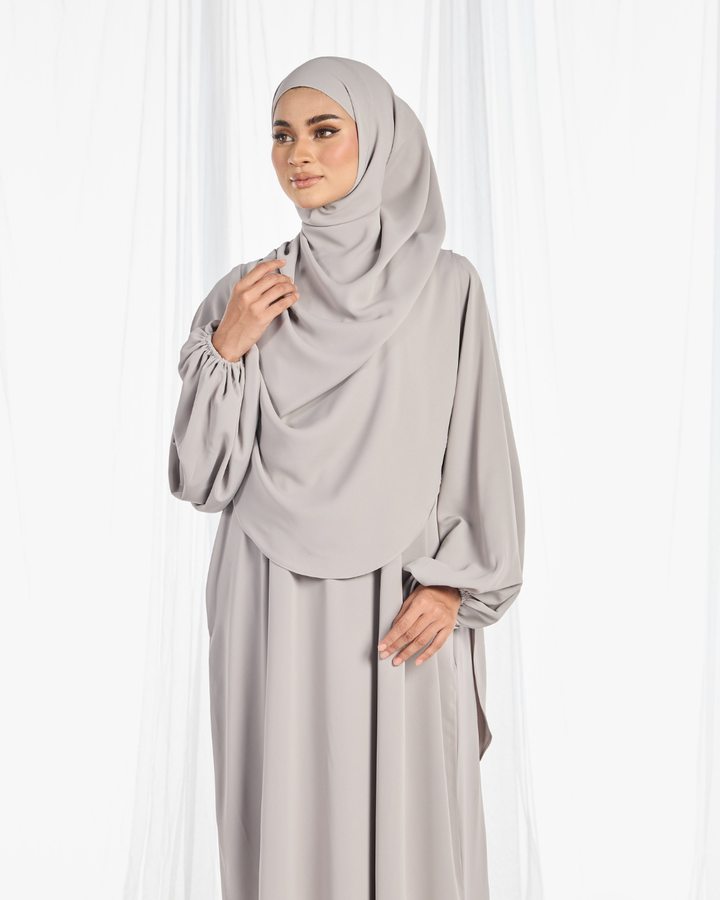 PO II : Warda Khimar Umrah Set in Silver