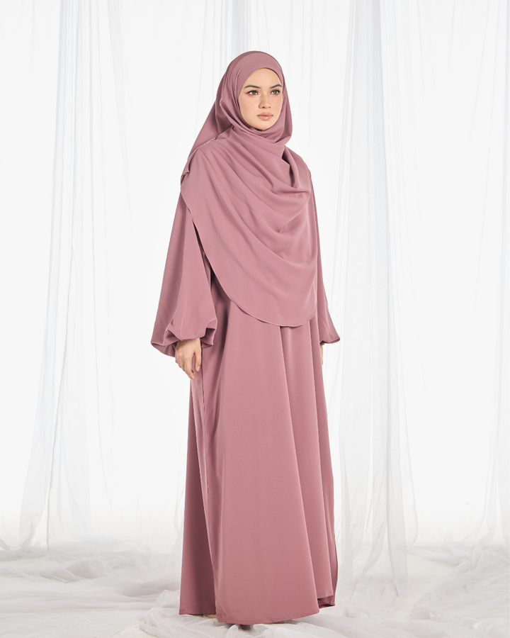 Instock: Warda Khimar Umrah Set in Dusty Rose