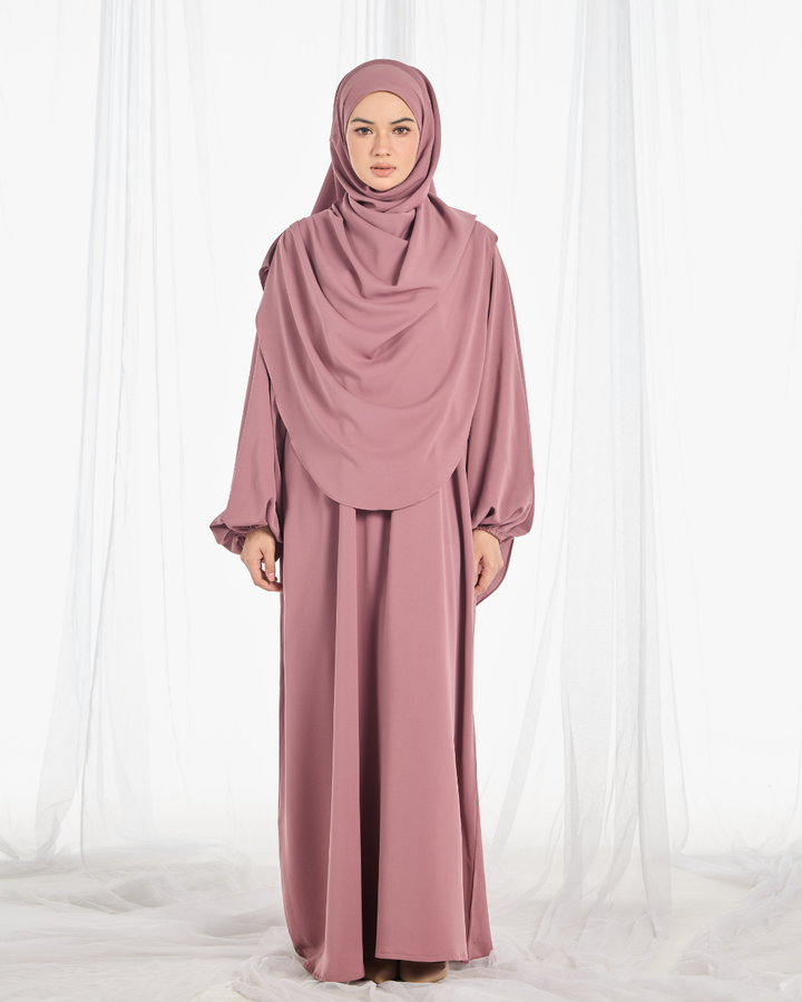 Instock: Warda Khimar Umrah Set in Dusty Rose