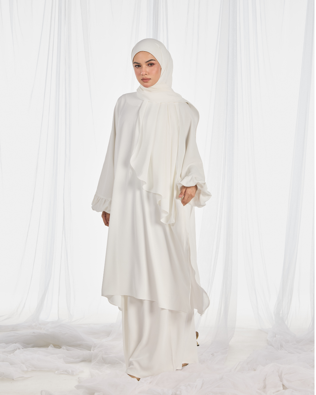 PO: Hajar Pantsuit in White