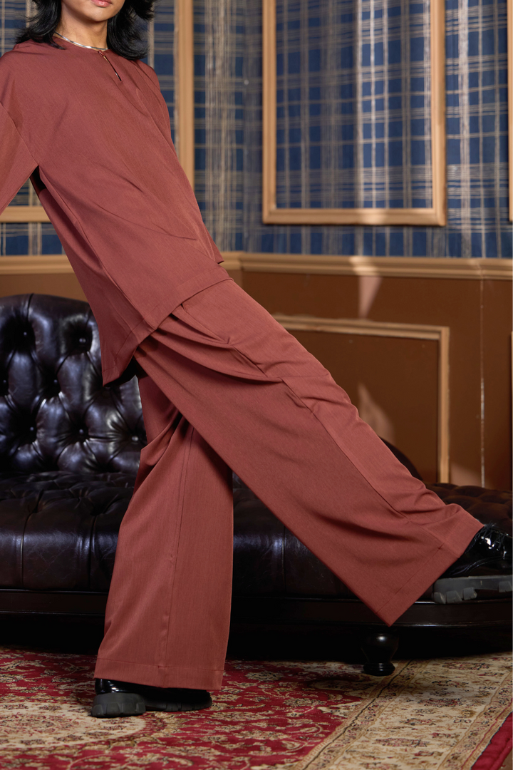 Bentara Baju Melayu  in Rich Brown