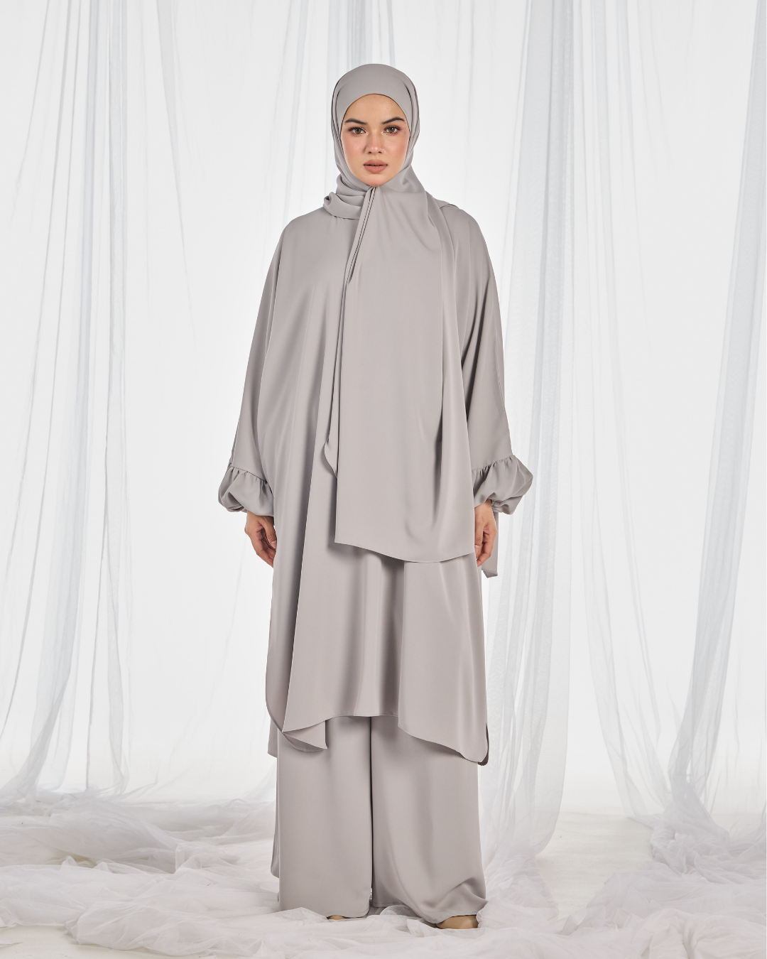 PO: Hajar Pantsuit in Silver