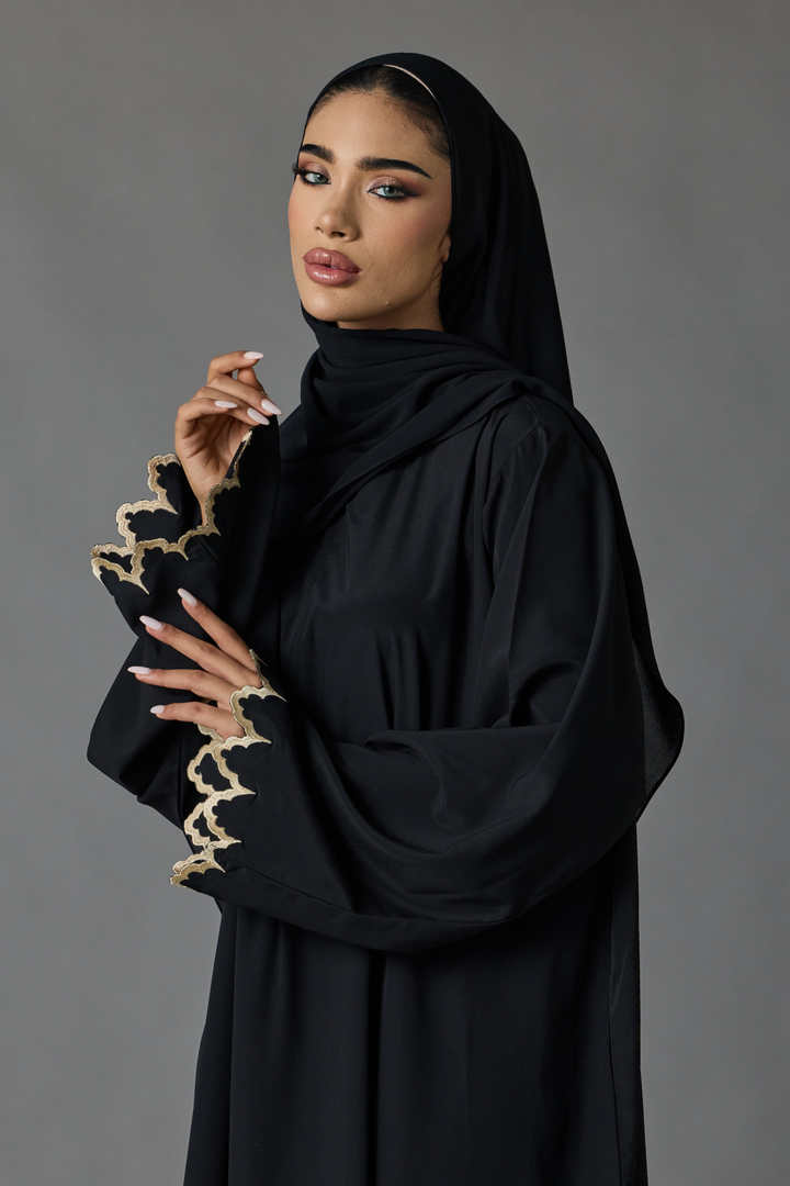 PO : Elysia Abaya in Black with Gold