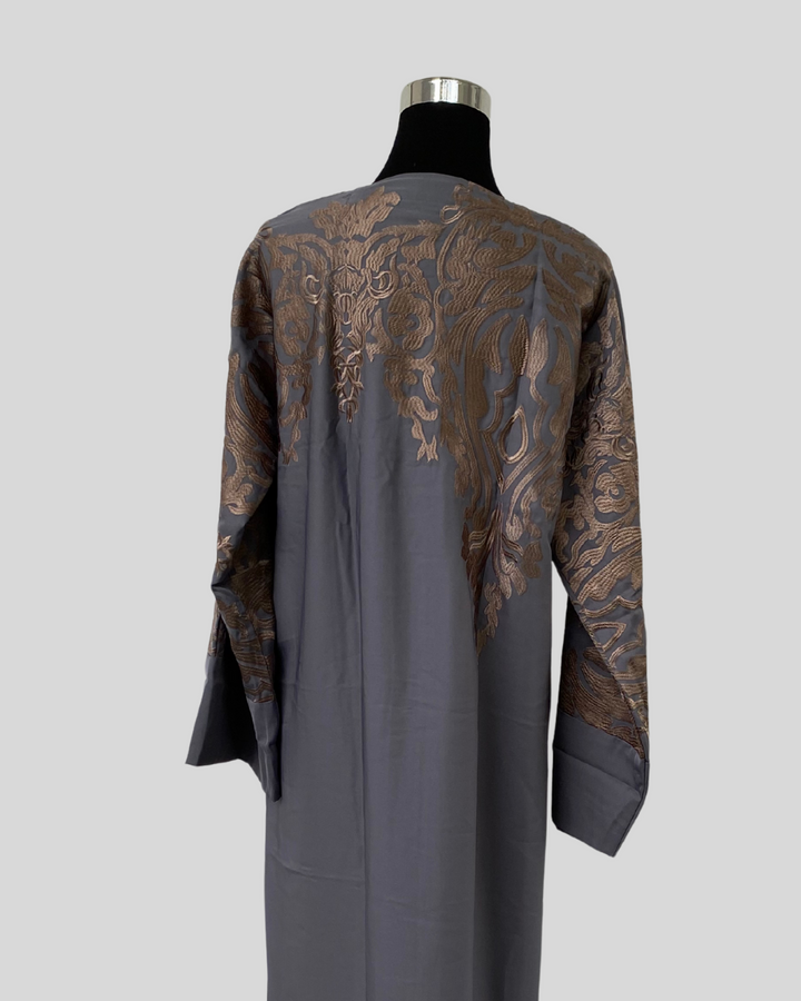 Qalisya Abaya