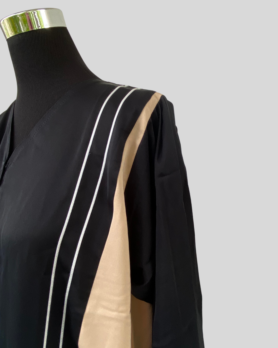 Adra Abaya