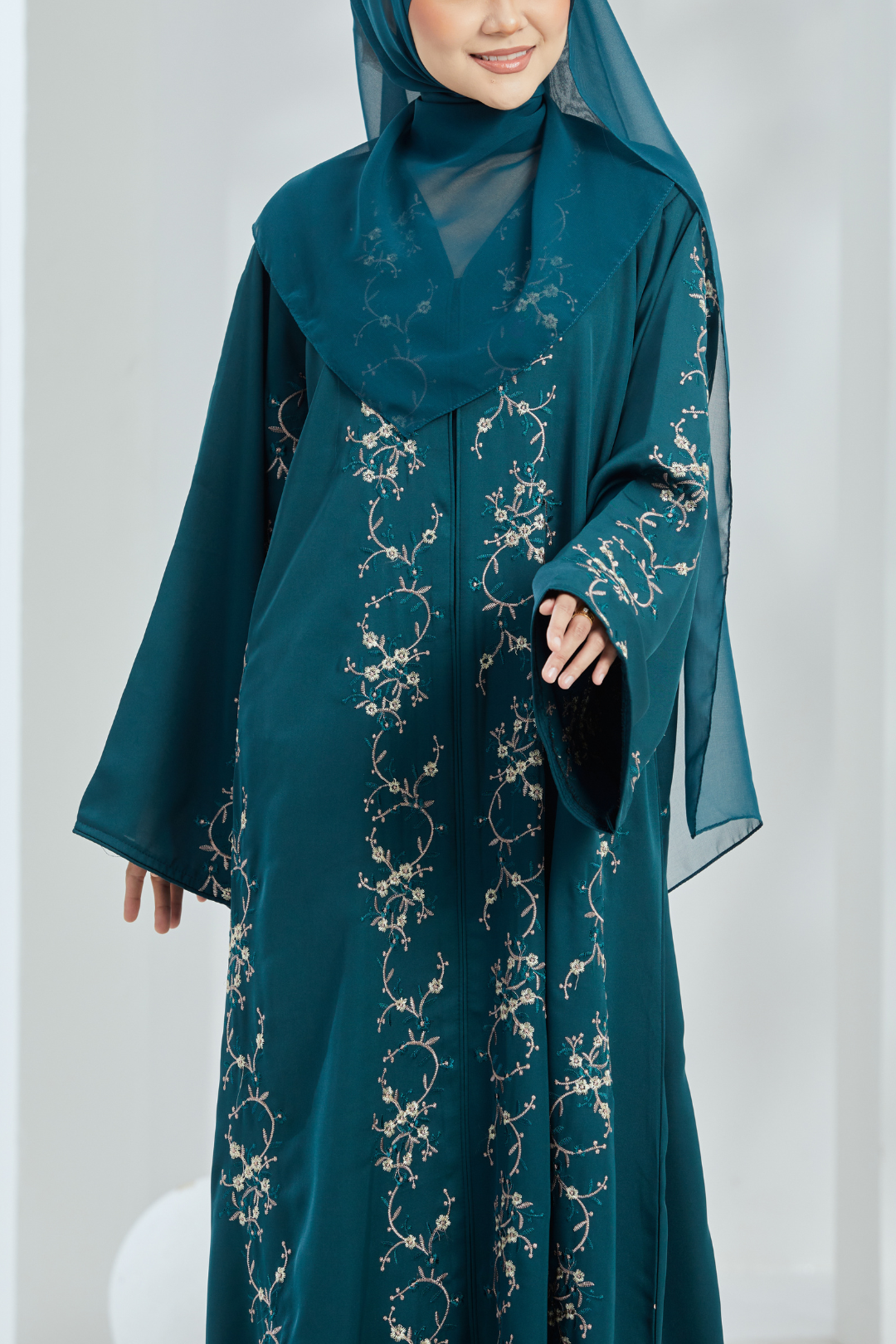 Luna Abaya in Teal