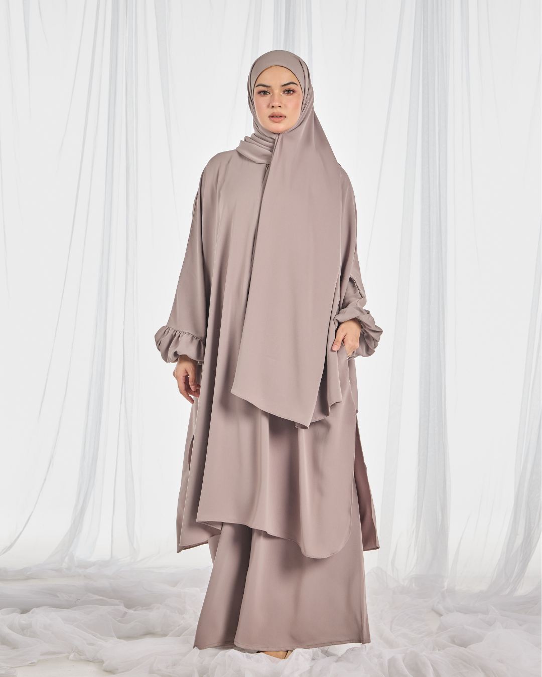 PO II : Hajar Pantsuit in Taupe