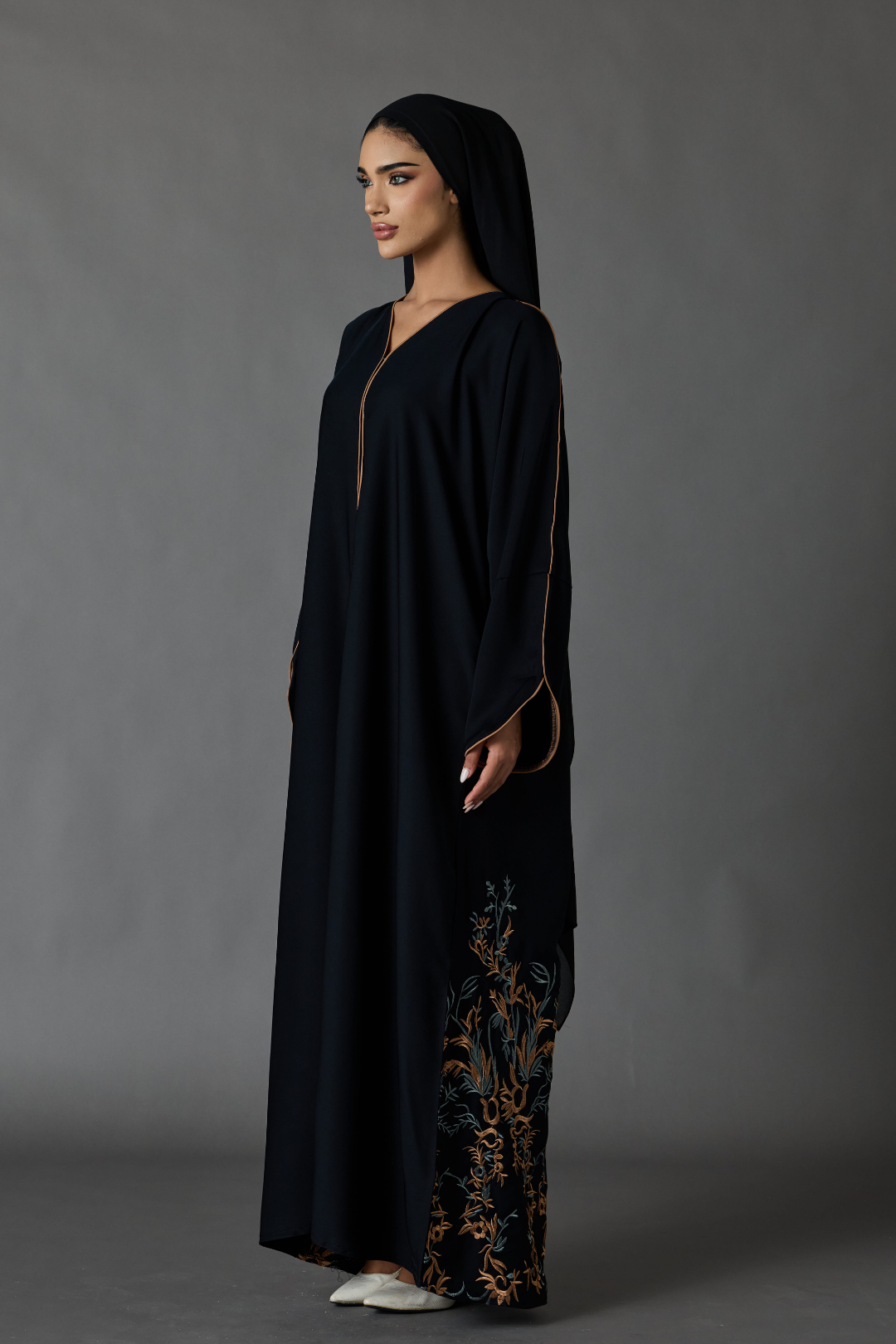 Leila Abaya in Black