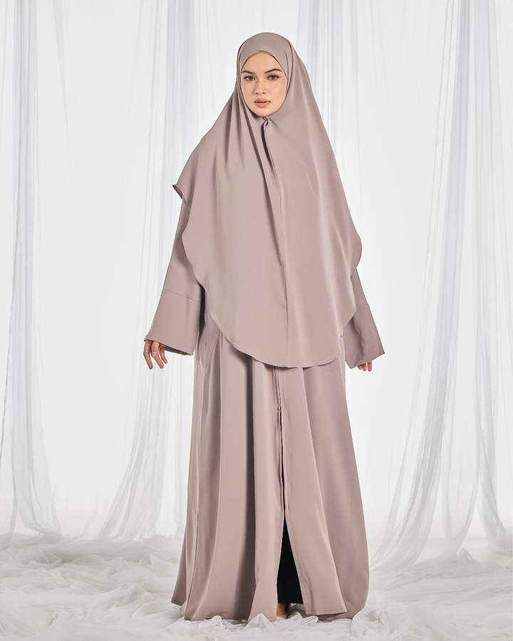 PO II : Safa Khimar Umrah Set in Taupe