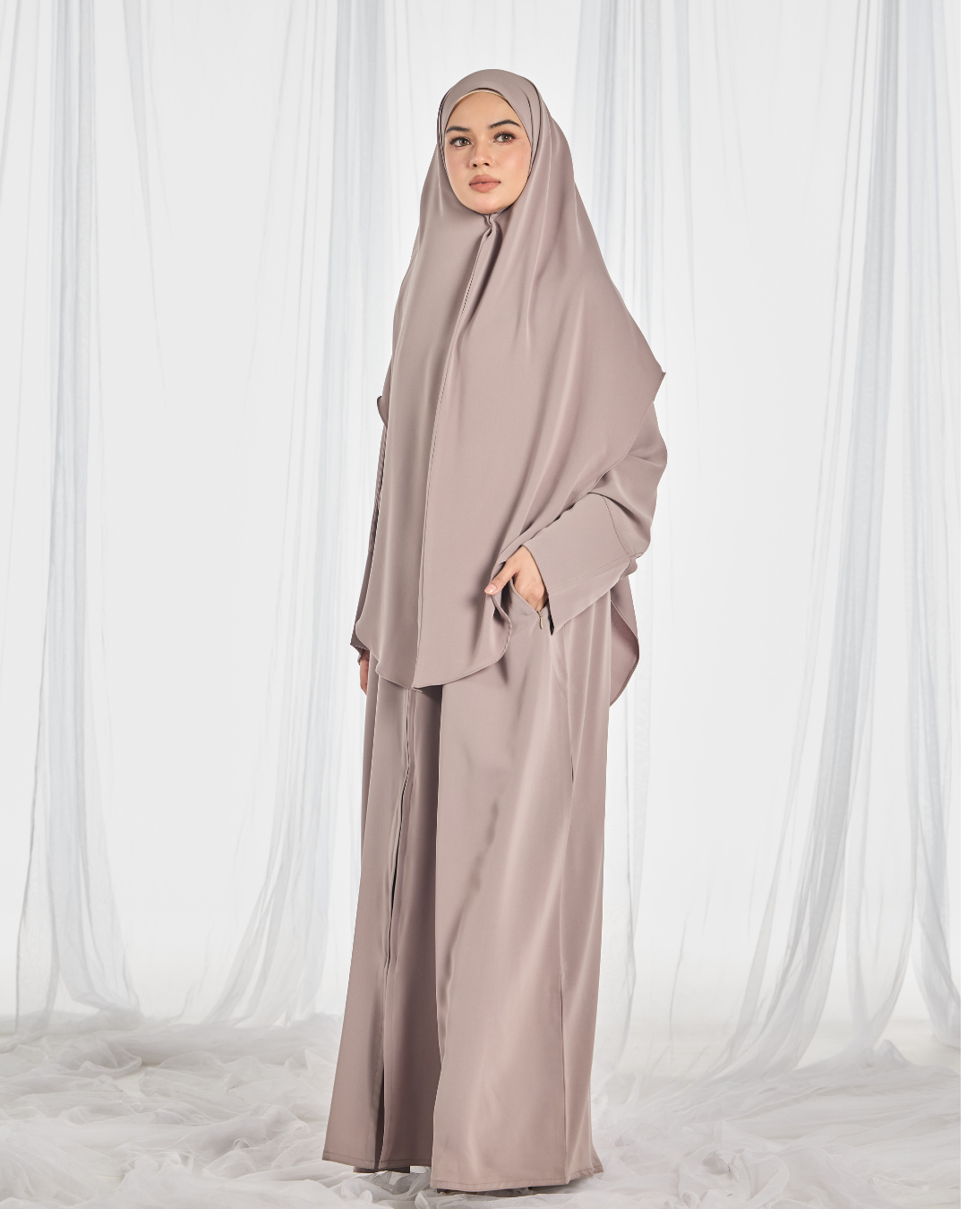 PO II : Safa Khimar Umrah Set in Taupe