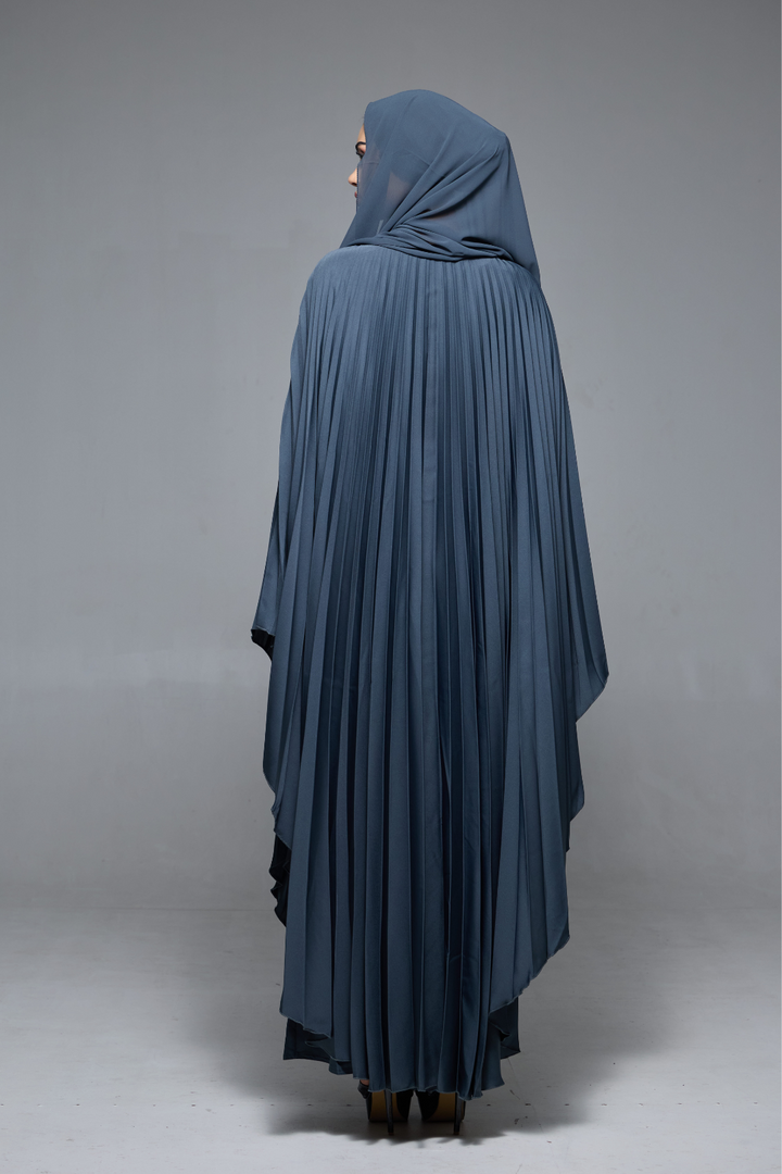 Delia Abaya in Dark Grey