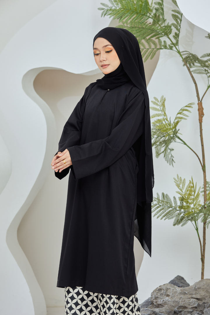 Camelia Baju Kurung in Black