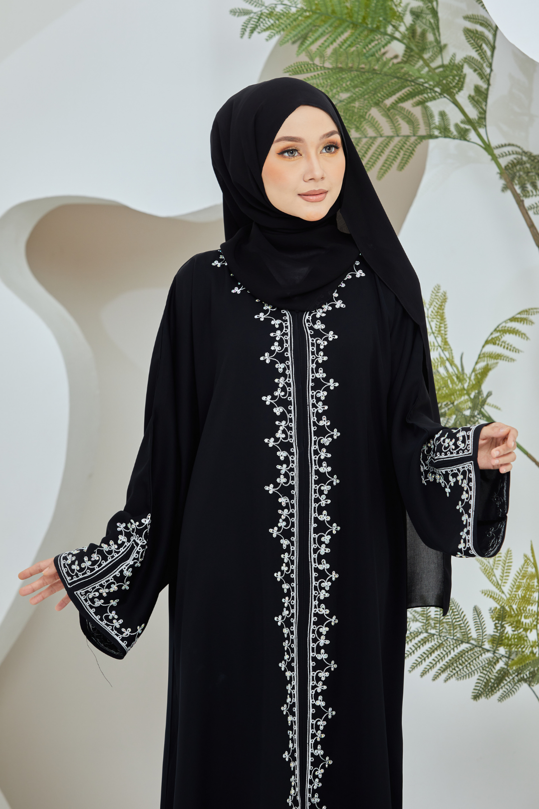 Nydia In Black