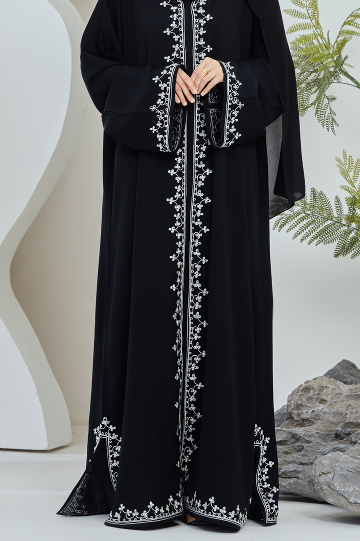 Nydia In Black