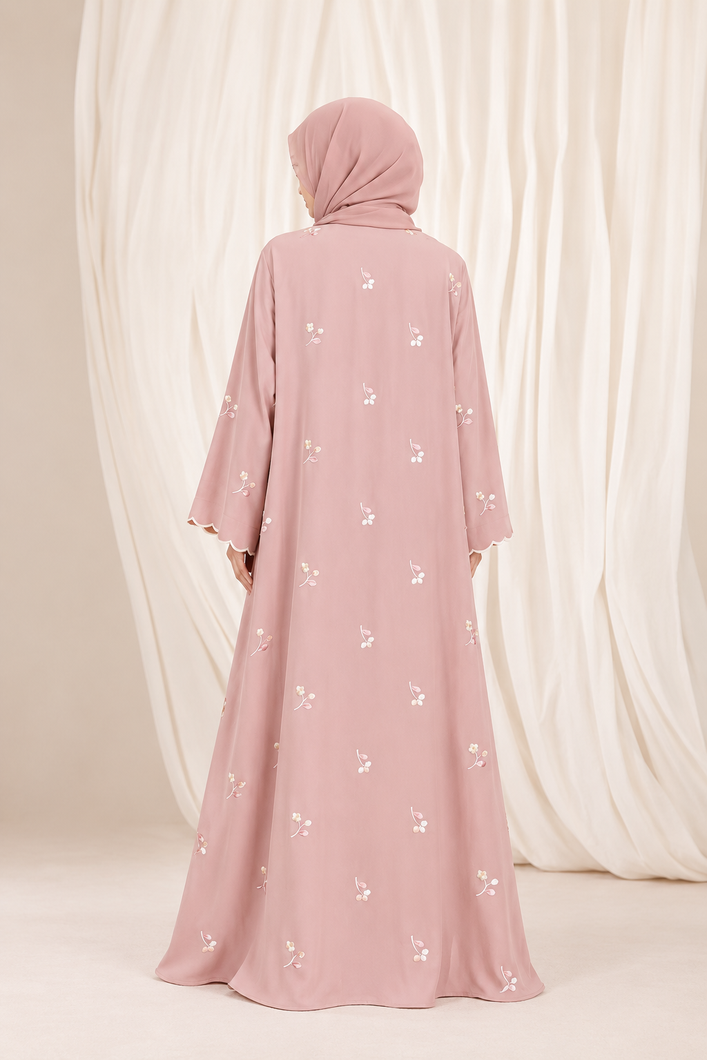 Takisha Abaya