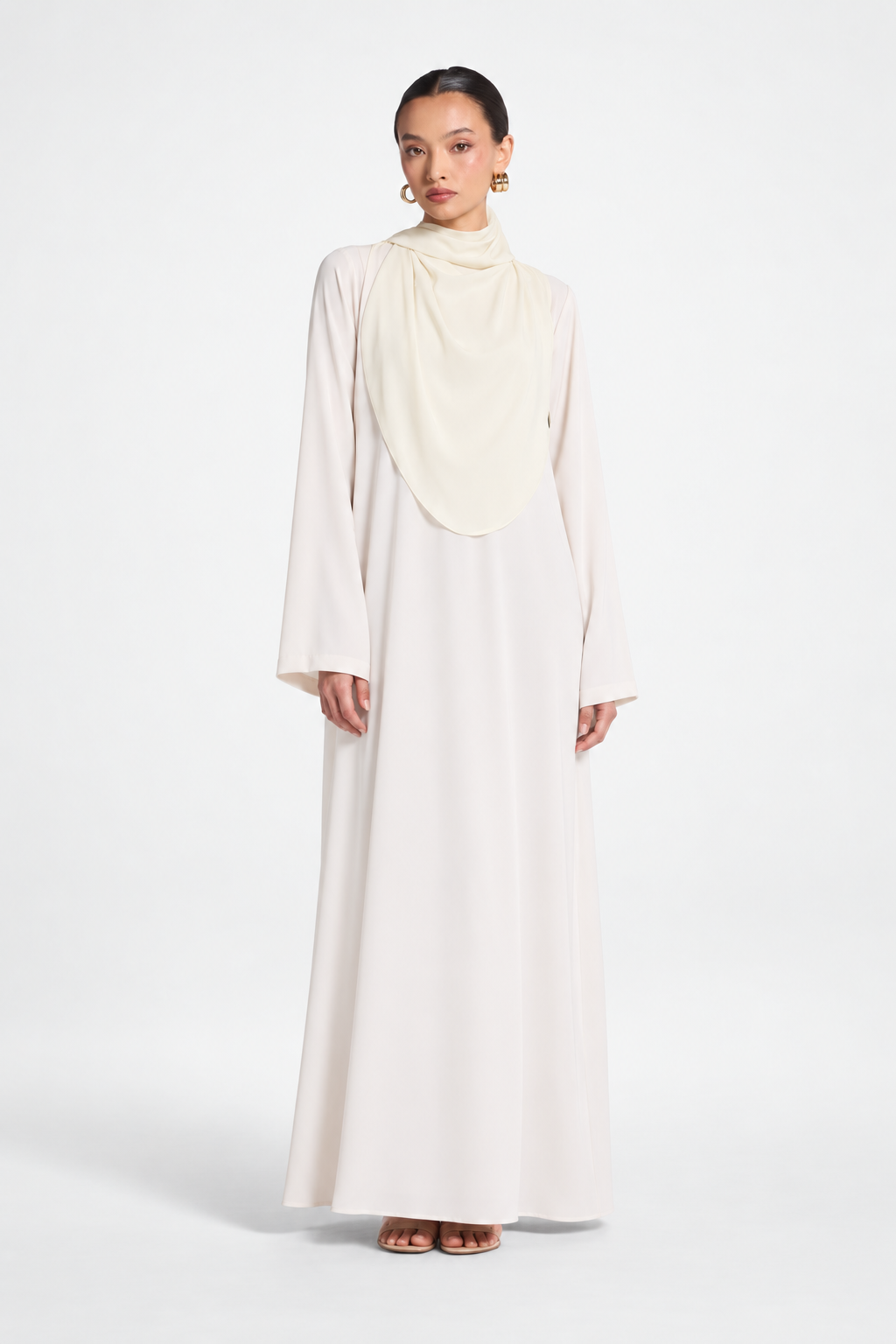Basic Nidha Abaya Inner in Soft Cream