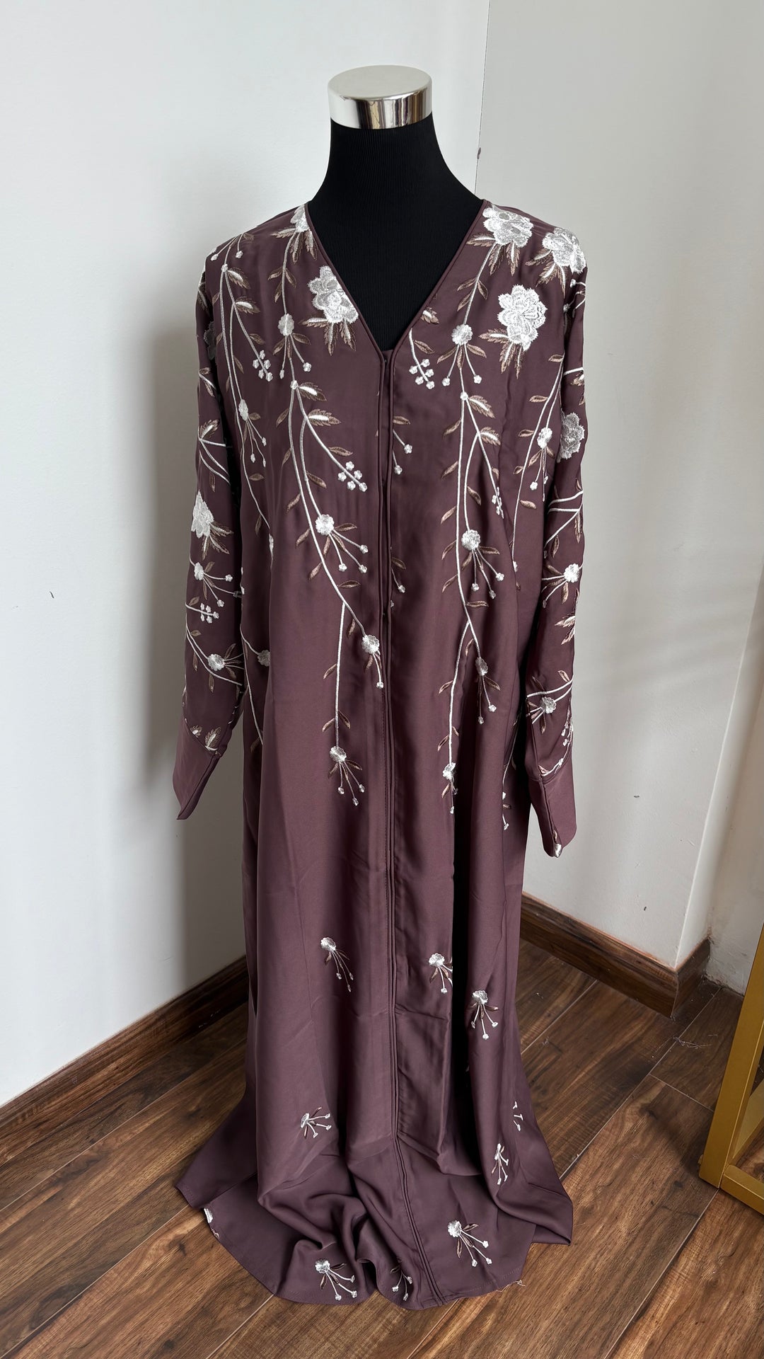 Hilya Abaya in Brown