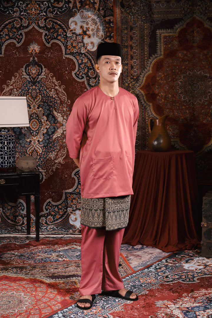ARNA : Satria Baju Melayu in Dusty Roses