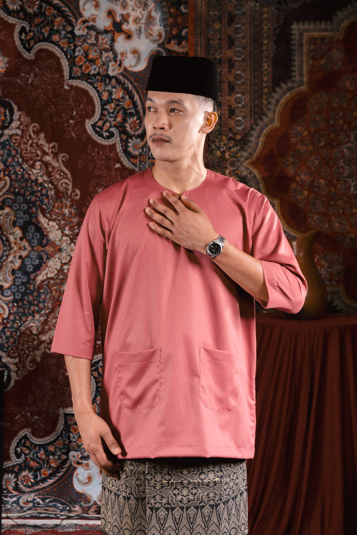 ARNA : Satria Baju Melayu in Dusty Roses