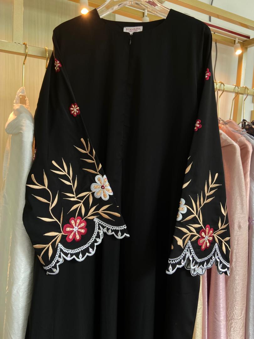 Lyanna Abaya