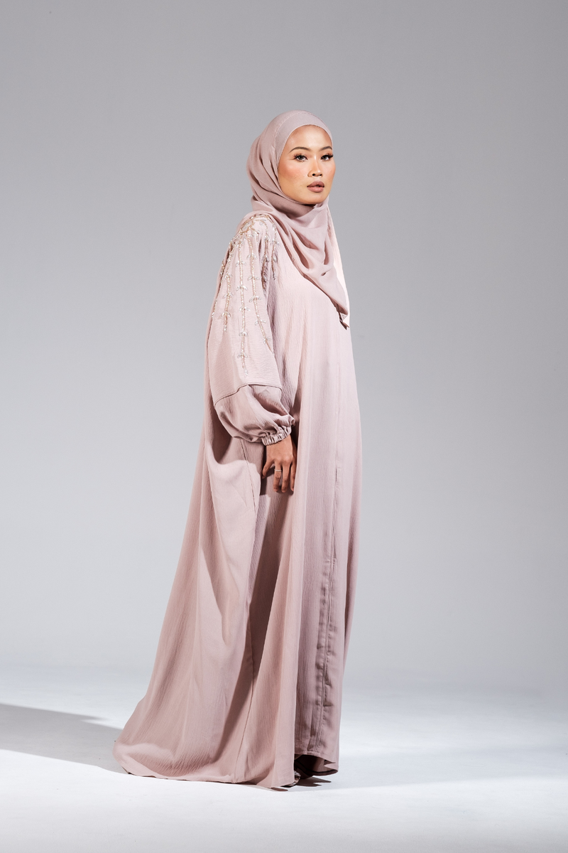 Munirah Abaya