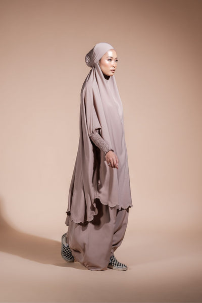 Jilbab Scallop Skirt Set in Taupe
