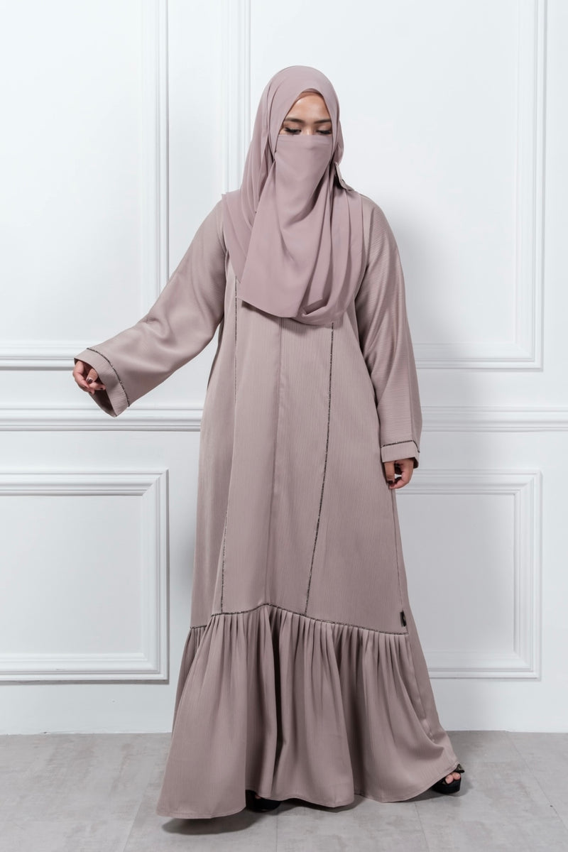 Mirna Dubai Abaya with Mermaid Pleats, Line Crystals, and Slimming Design